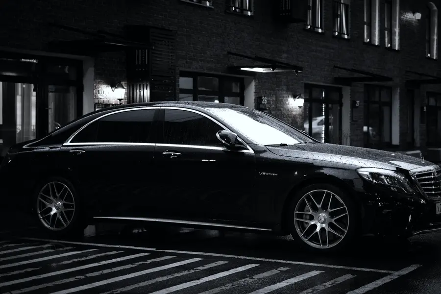 Mercedes-Benz S-Class, чёрный