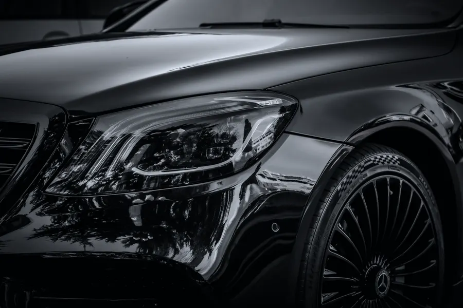 Mercedes-Benz S-Class — деталь