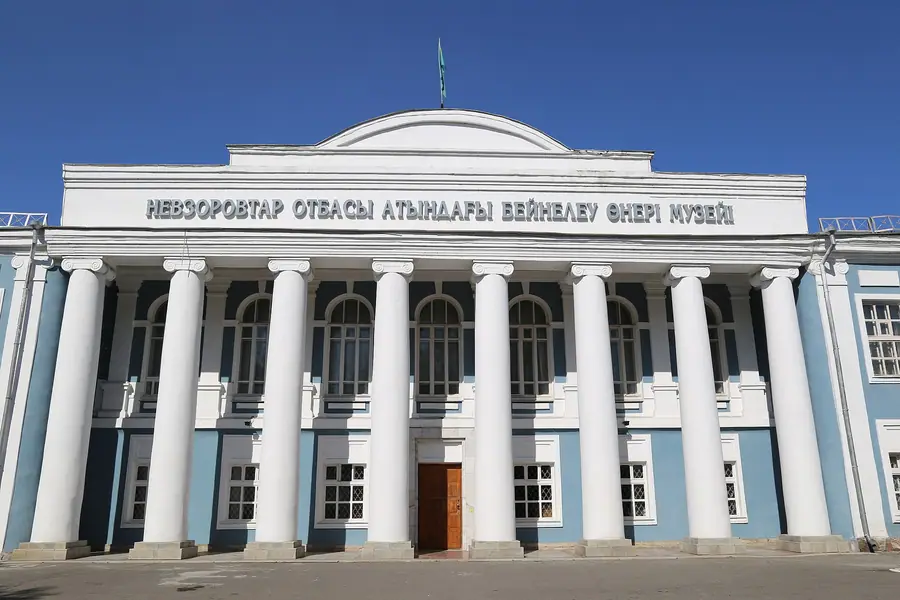 Колоннада музея Невзоровых